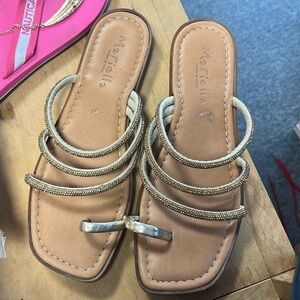 Mariella Sandals gold shimmer size 8